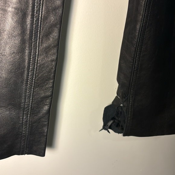 Banana Republic blk leather pants. Front zipper. Bttm left leg torn. 15" across - Picture 8 of 14